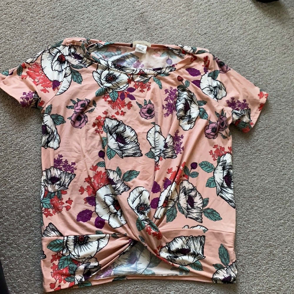 Twist front short sleeve floral top-S
